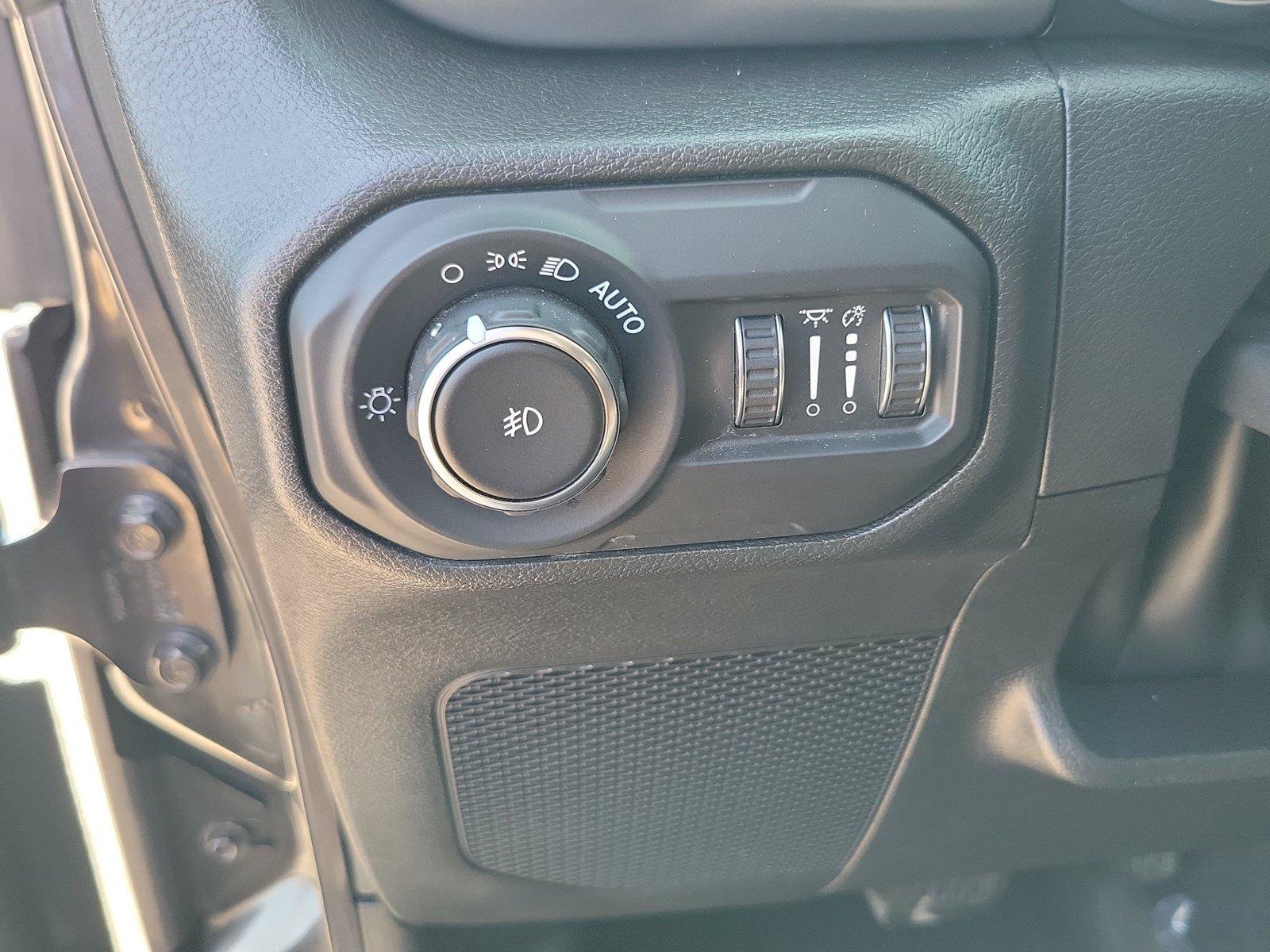 Used 2022 Jeep Wrangler Unlimited Sport AWD/4WD image 18