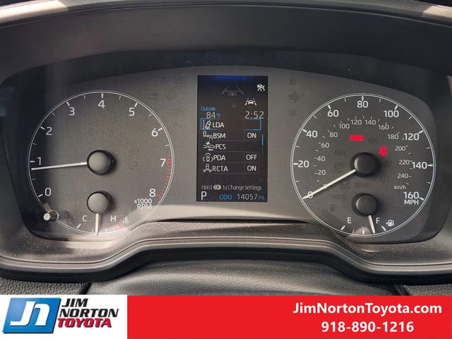 Used 2025 Toyota Corolla LE w/ LE Premium Package FWD image 18