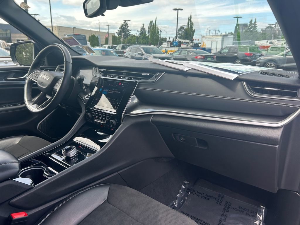 Used 2022 Jeep Grand Cherokee L Altitude image 26