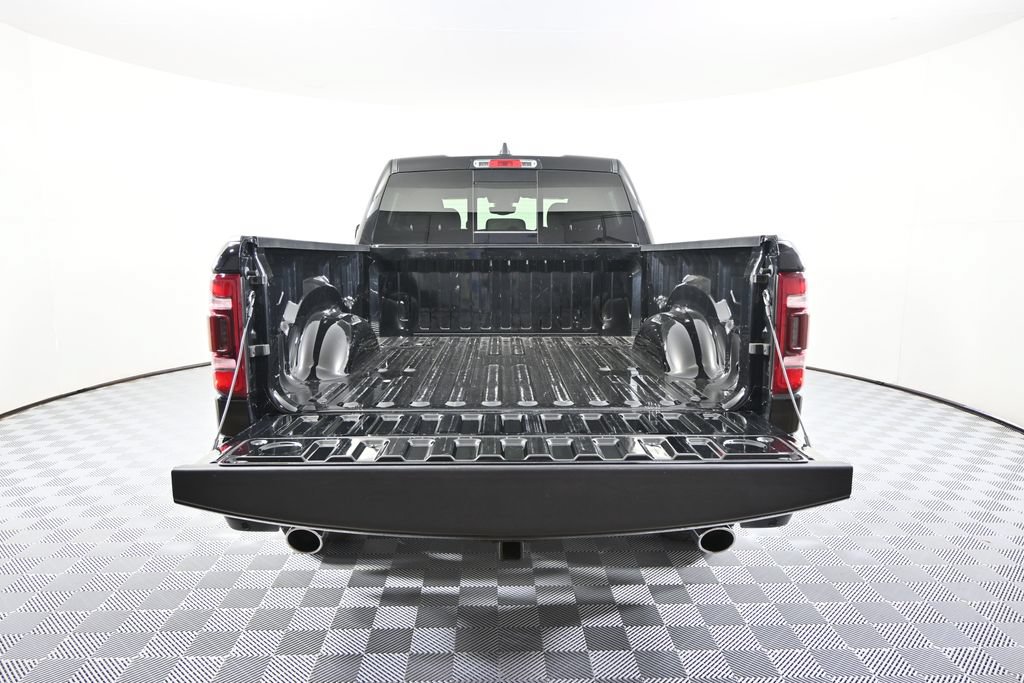 Used 2022 RAM 1500 Big Horn AWD/4WD image 6