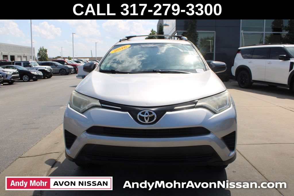 Used 2016 Toyota RAV4 LE AWD/4WD image 2