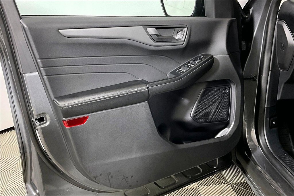 Used 2023 Ford Escape Active w/ Tech Pack #1 image 18