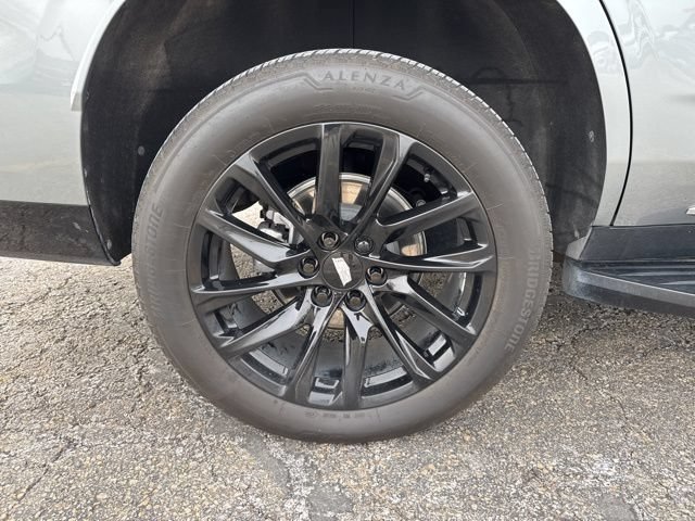 Used 2025 Cadillac Escalade Premium Luxury AWD/4WD image 14