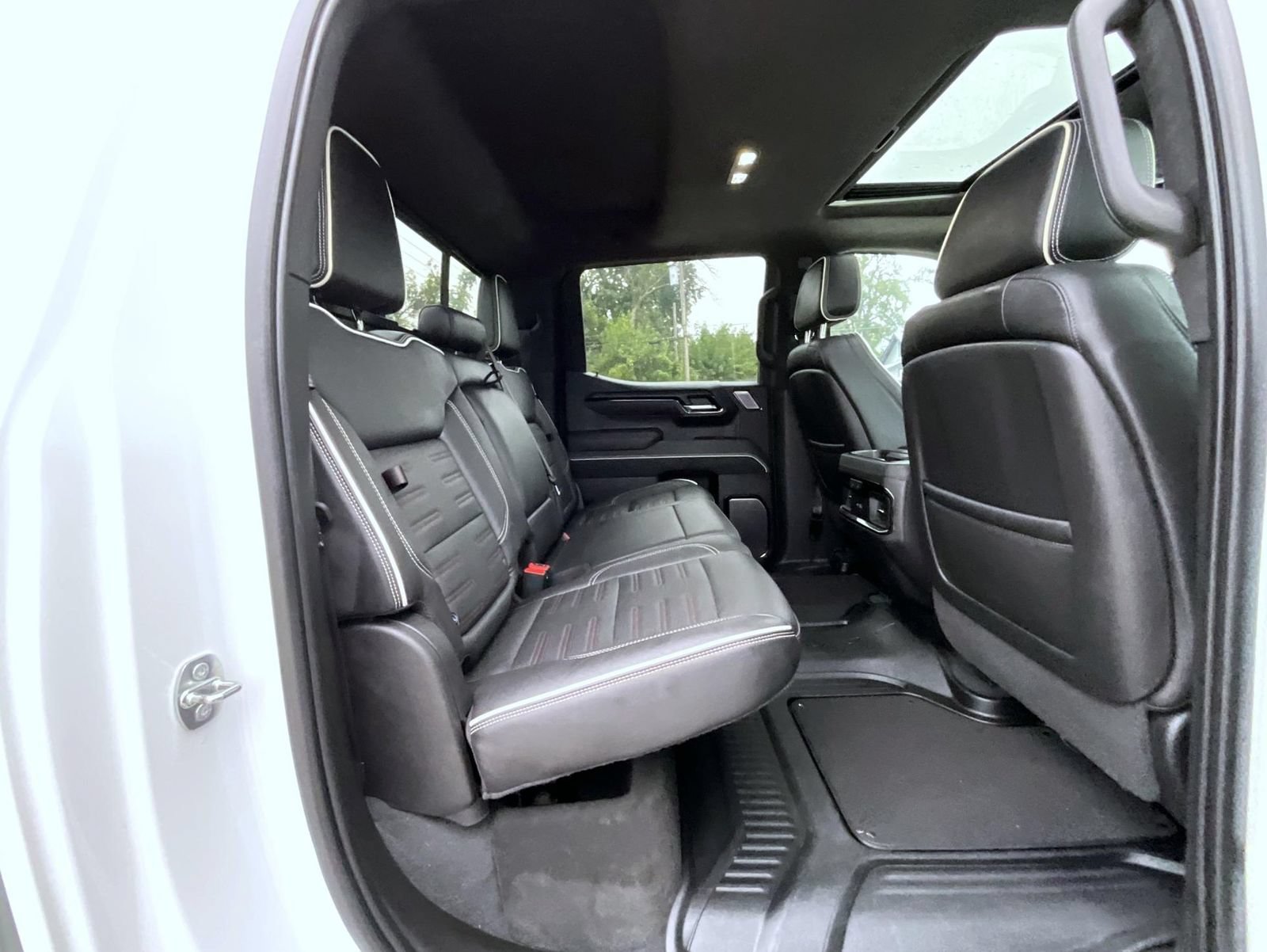 Used 2022 GMC Sierra 1500 AT4X AWD/4WD image 22