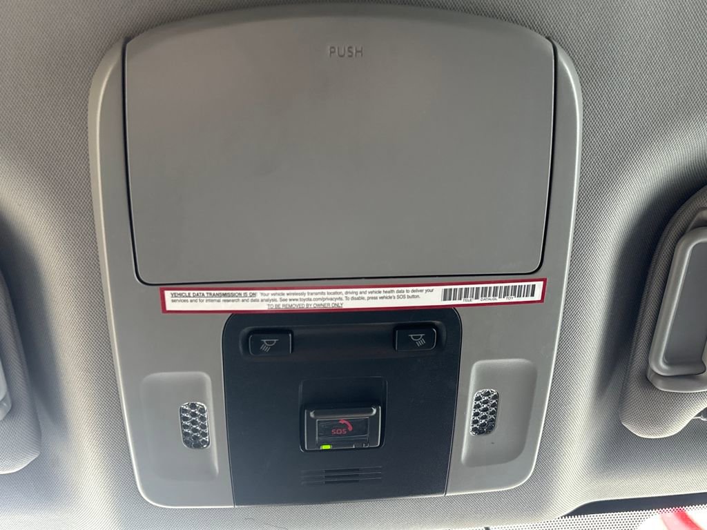 Used 2020 Toyota Camry SE image 15