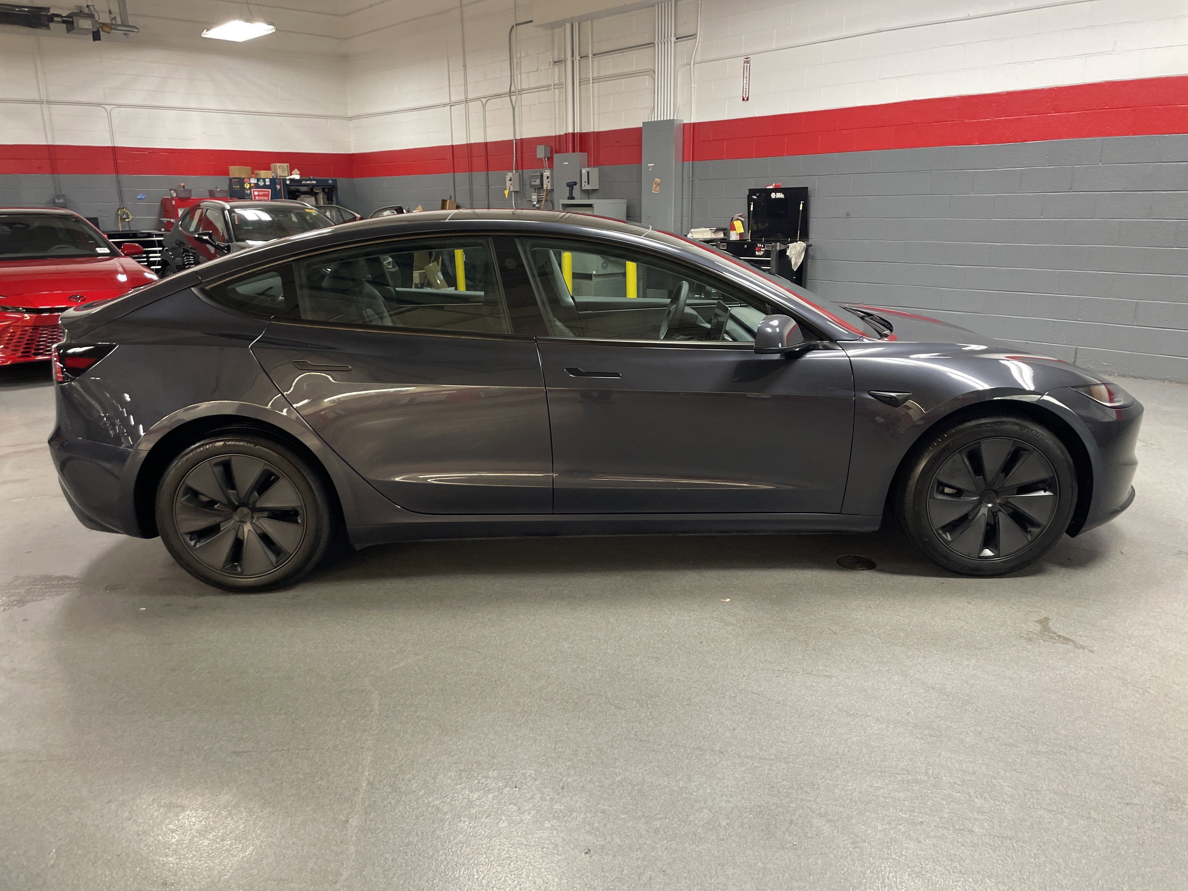 Used 2025 Tesla Model 3 Long Range image 10