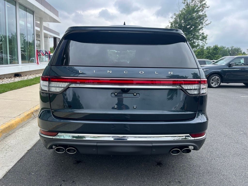 Used 2024 Lincoln Aviator Reserve w/ Equipment Group 201A AWD/4WD image 8