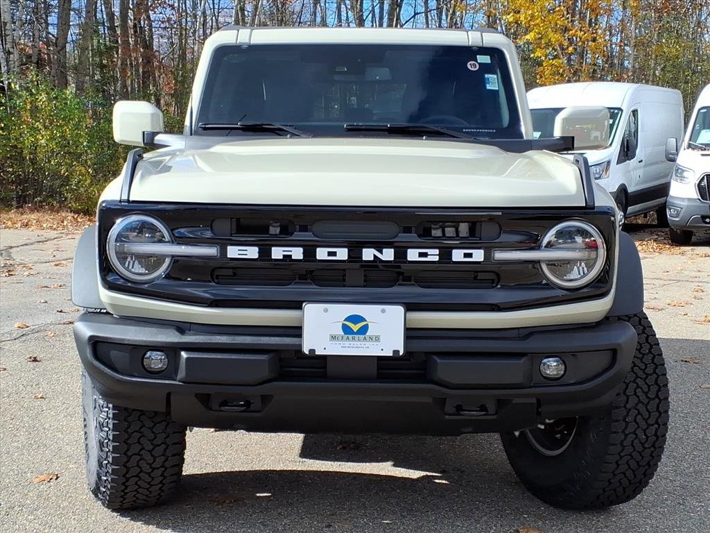 New 2025 Ford Bronco Outer Banks w/ Sasquatch Package image 3