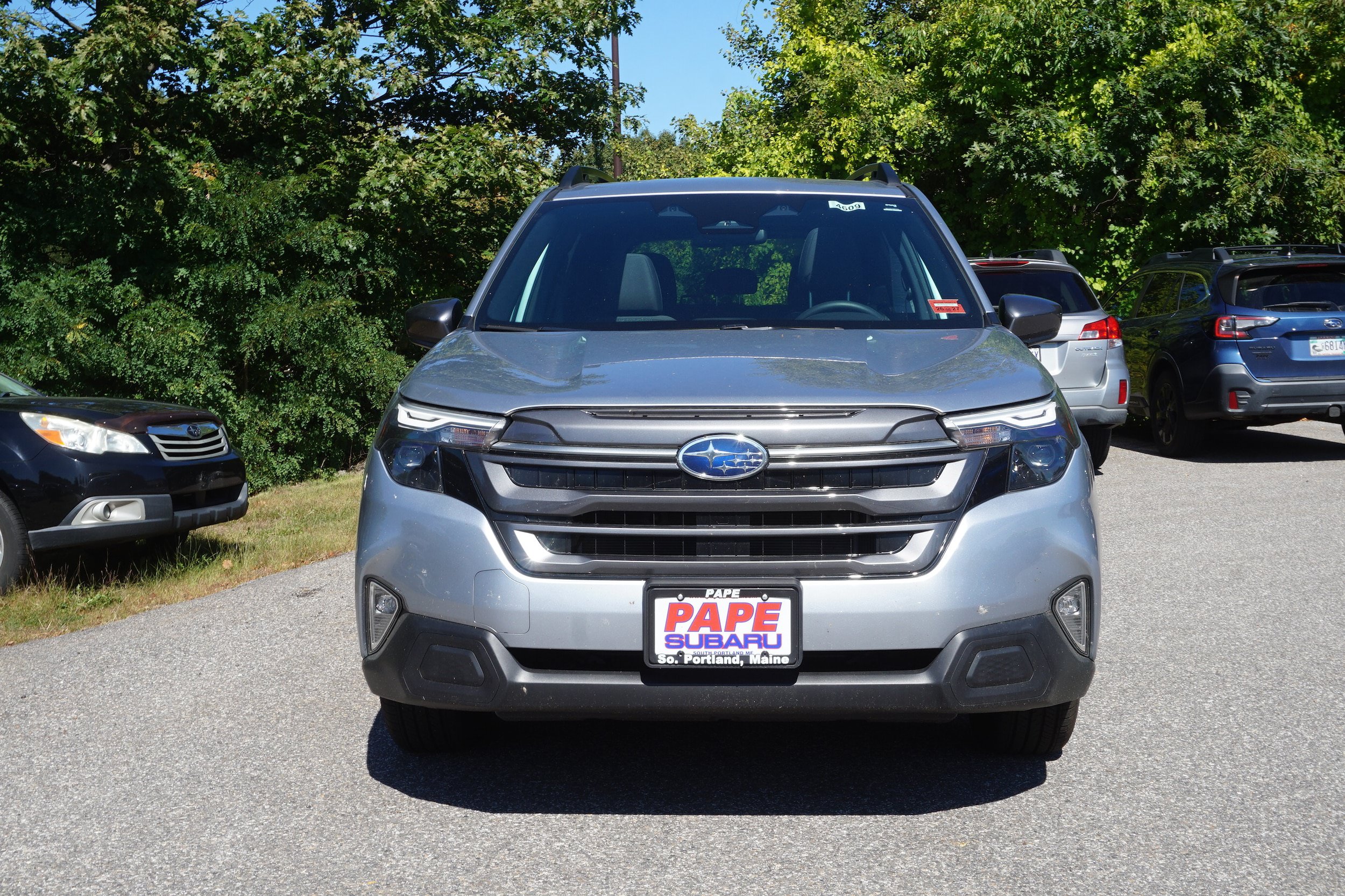 Used 2026 Subaru Forester Premium AWD/4WD image 2