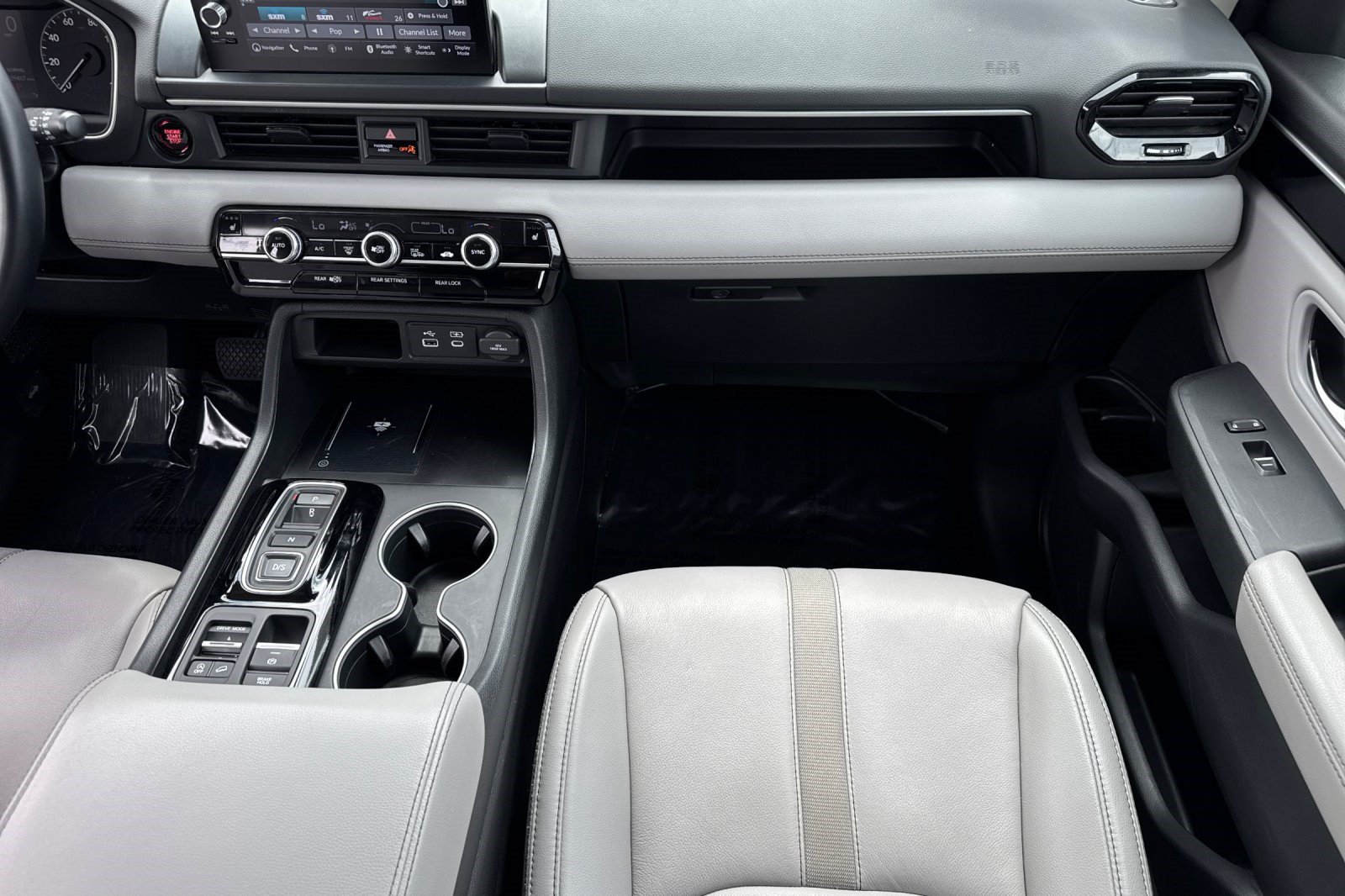 Certified 2023 Honda Pilot Touring image 32