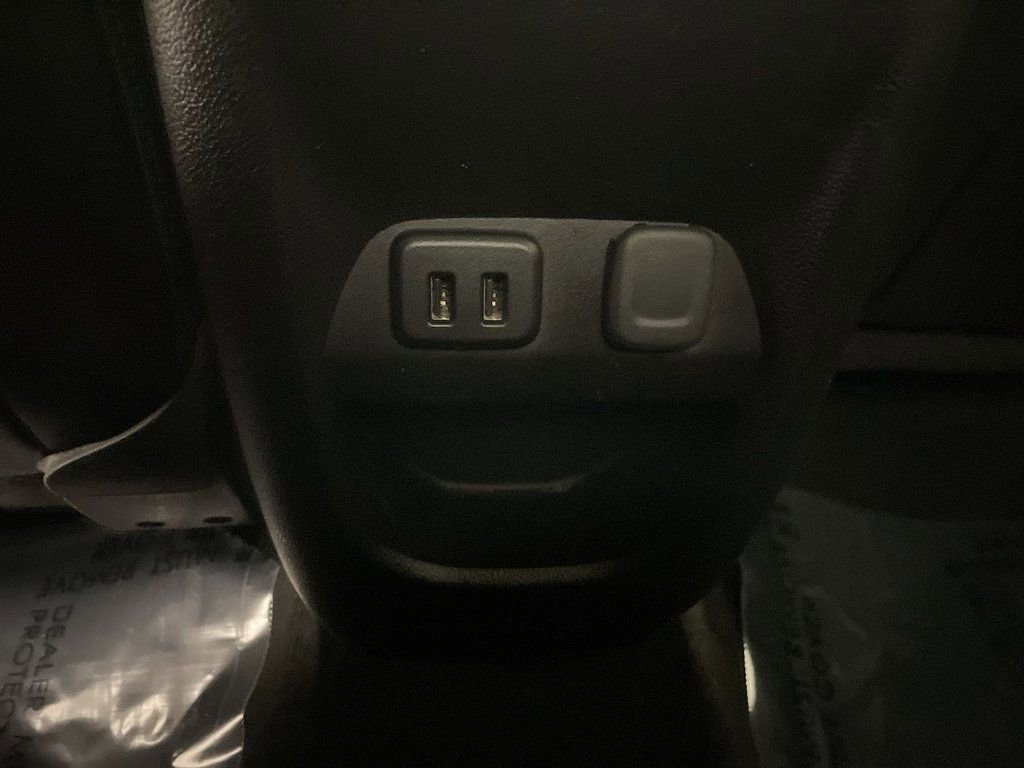 Used 2017 Chevrolet Colorado Z71 image 13