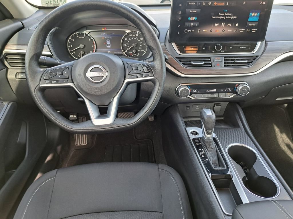 Used 2025 Nissan Altima 2.5 SV w/ SV Special Edition Package image 19