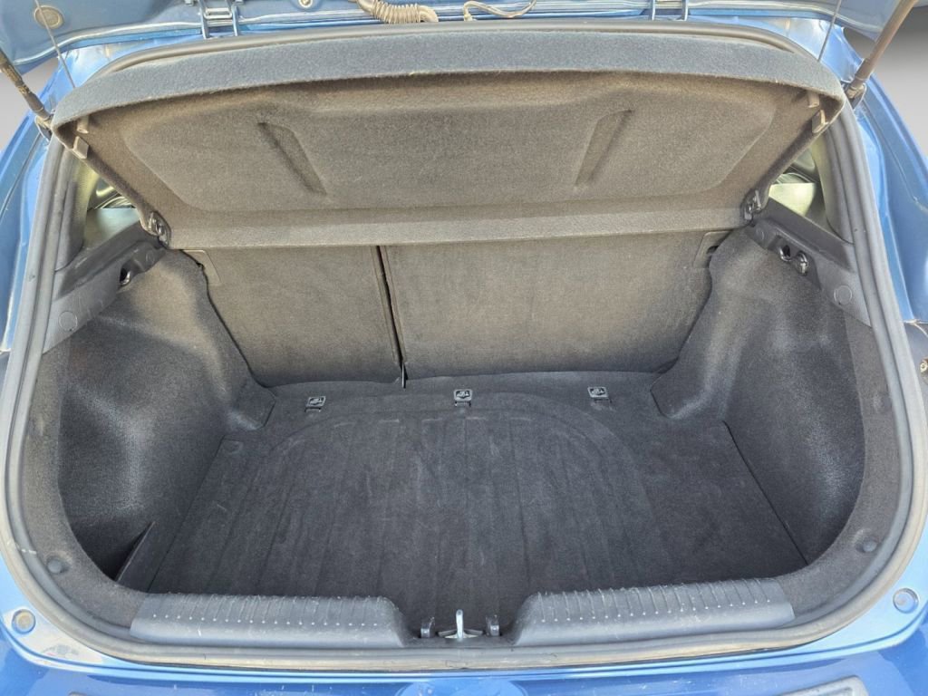 Used 2016 Hyundai Elantra GT image 25