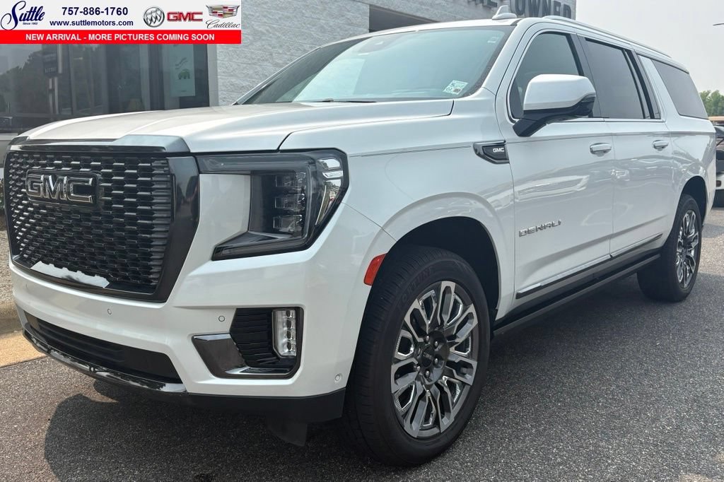 Certified 2023 GMC Yukon XL Denali Ultimate AWD/4WD image 1