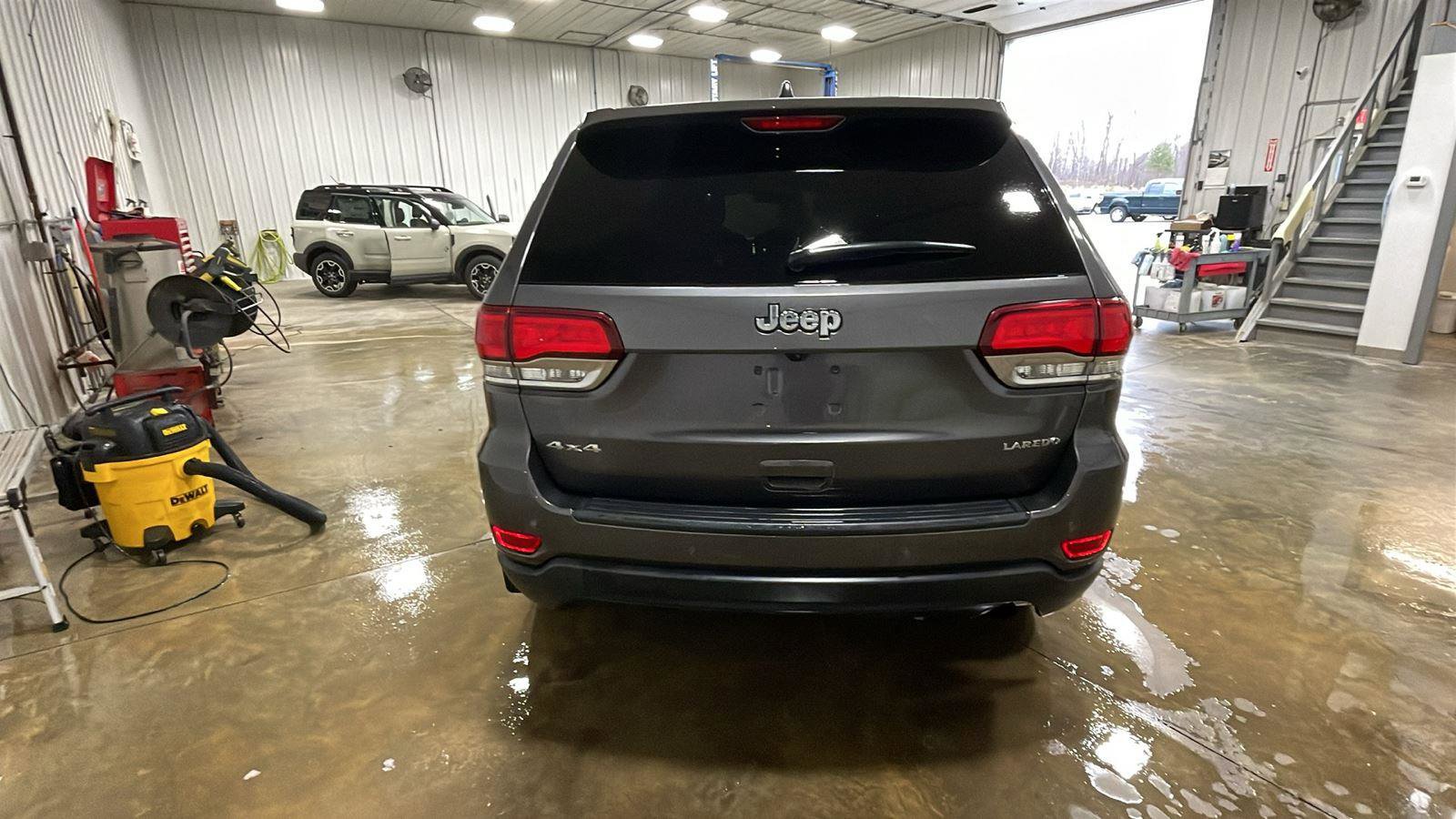 Used 2021 Jeep Grand Cherokee Laredo w/ Security & Convenience Group image 6