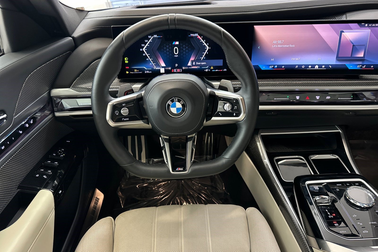 Certified 2023 BMW 740i RWD image 32