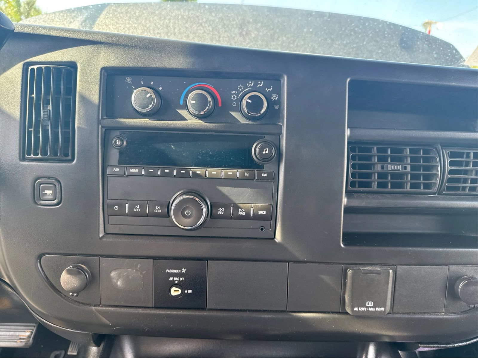 Used 2015 Chevrolet Express 3500 Extended RWD image 28