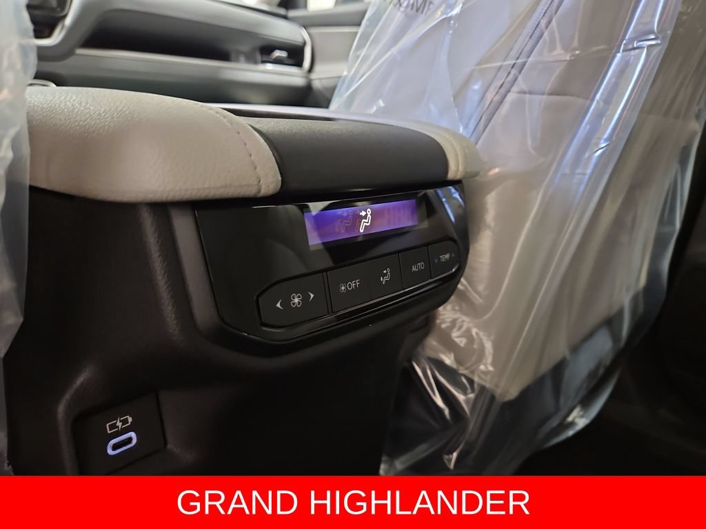 New 2026 Toyota Grand Highlander AWD image 24