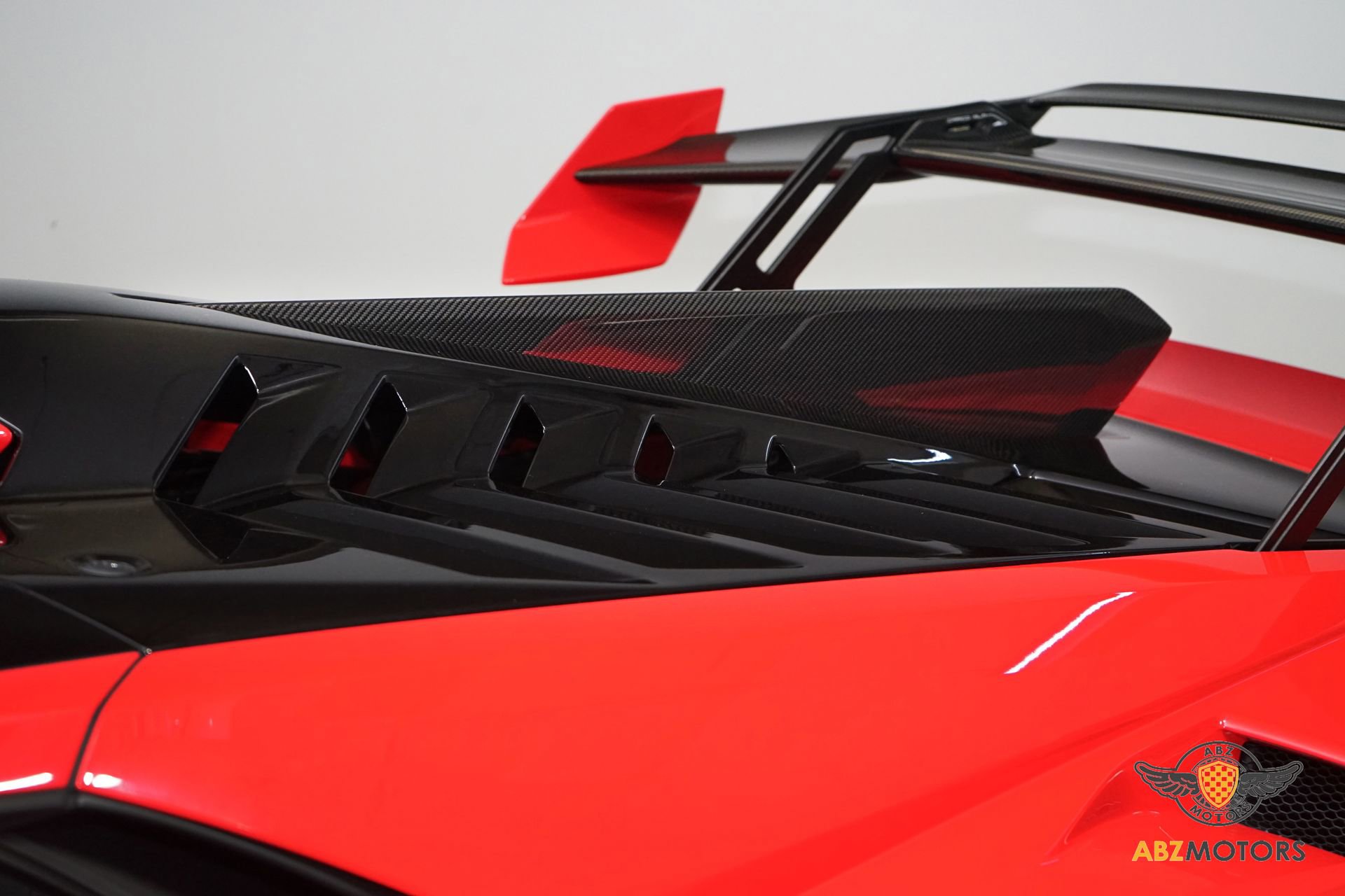 Used 2023 Lamborghini Huracan STO image 12