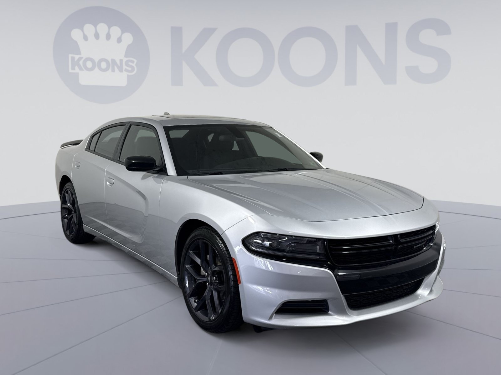 Used 2023 Dodge Charger SXT w/ Blacktop Package RWD image 10