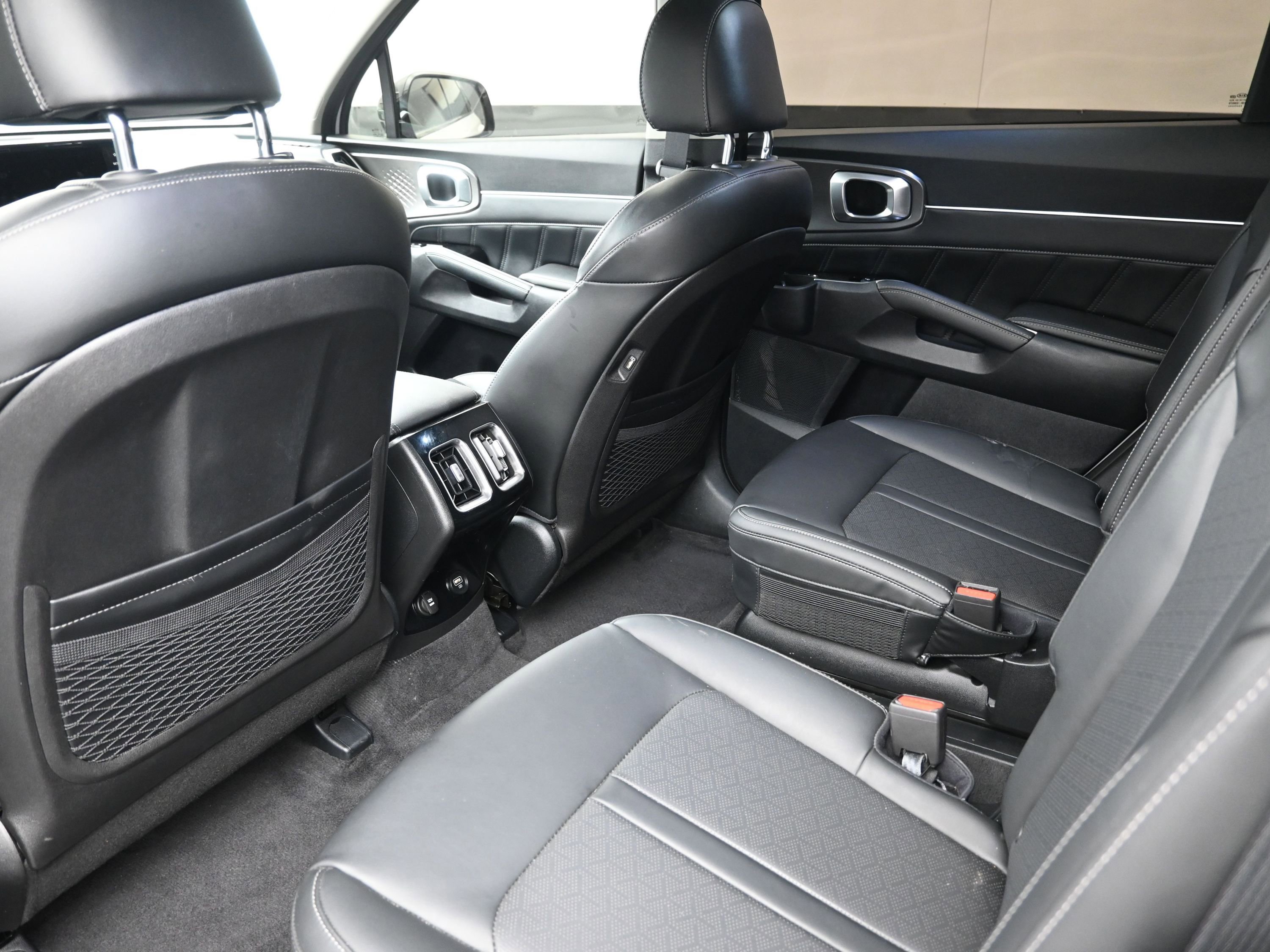 Used 2021 Kia Sorento SX image 22