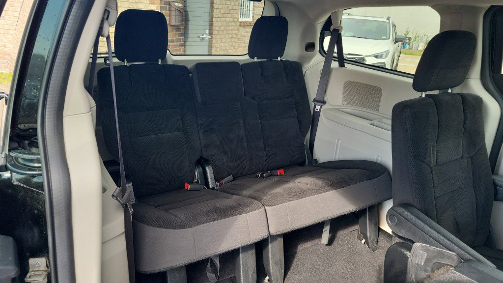 Used 2019 Dodge Grand Caravan SE w/ UConnect Hands-Free Group FWD image 20