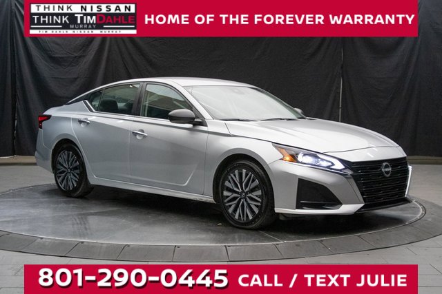 Used 2024 Nissan Altima 2.5 SV