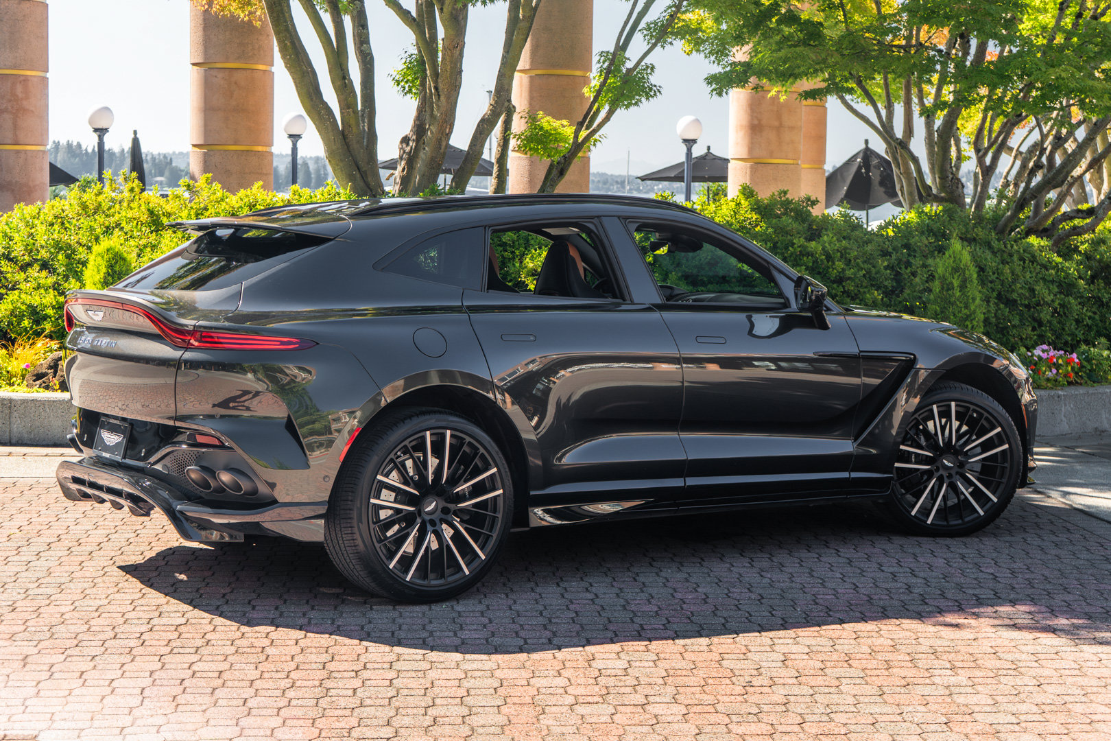 Used 2023 Aston Martin DBX 707 AWD/4WD image 49