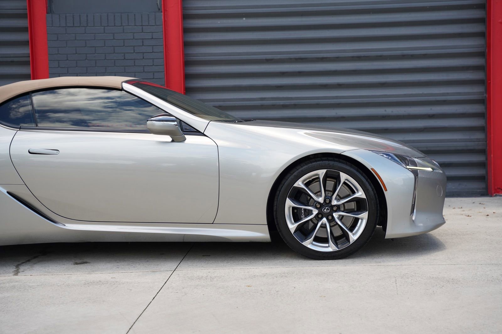 Used 2021 Lexus LC 500 Convertible w/ Touring Package RWD image 3