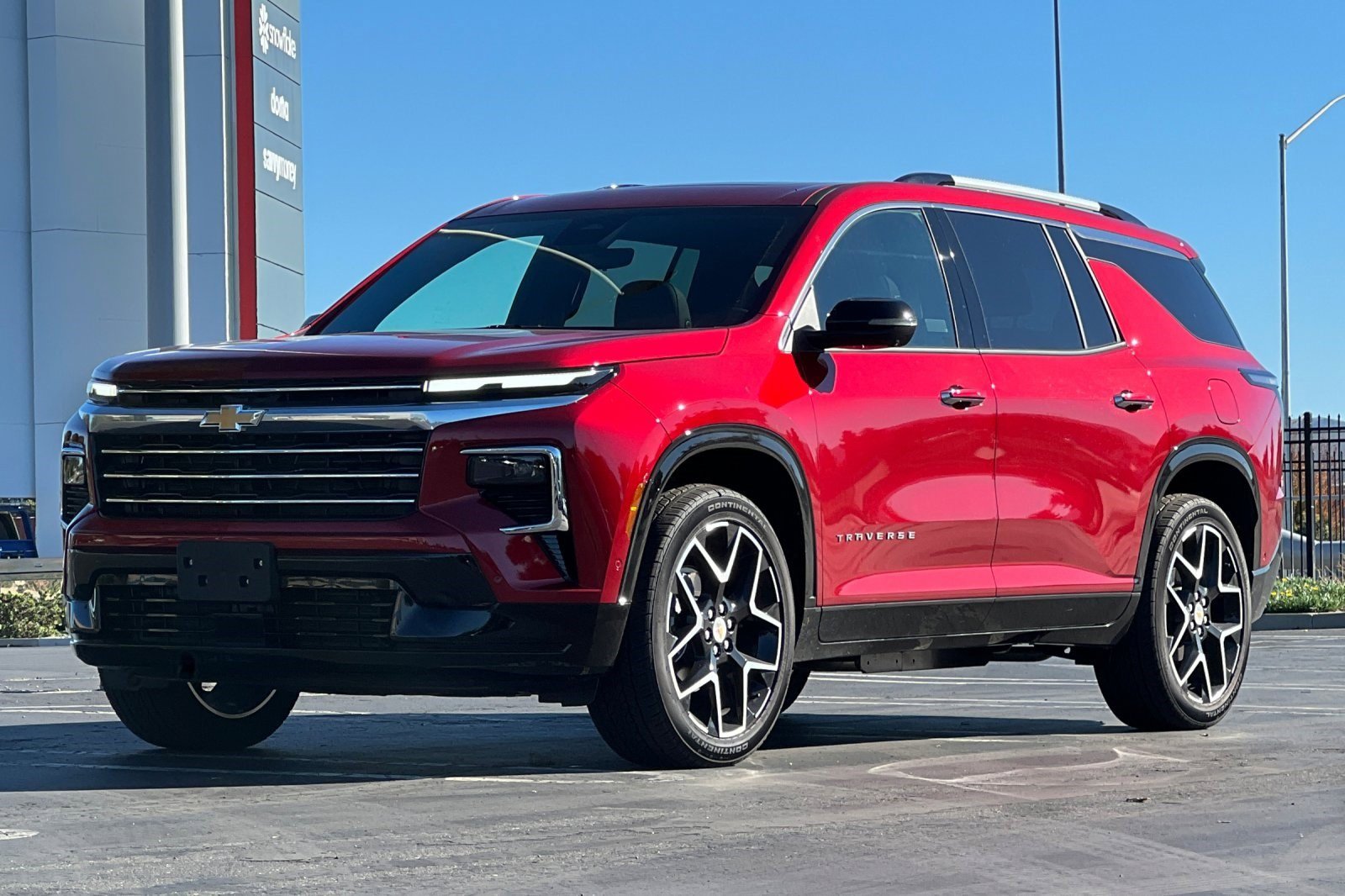 Certified 2025 Chevrolet Traverse High Country w/ LPO, Floor Liner Package image 10