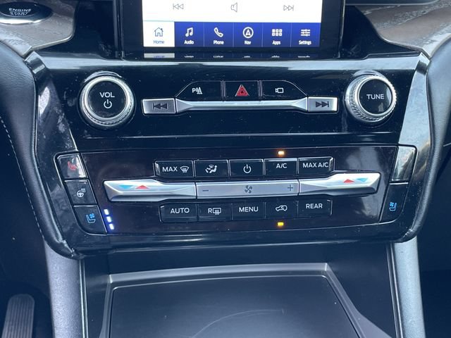 Used 2022 Ford Explorer Platinum w/ Equipment Group 601A AWD/4WD image 20