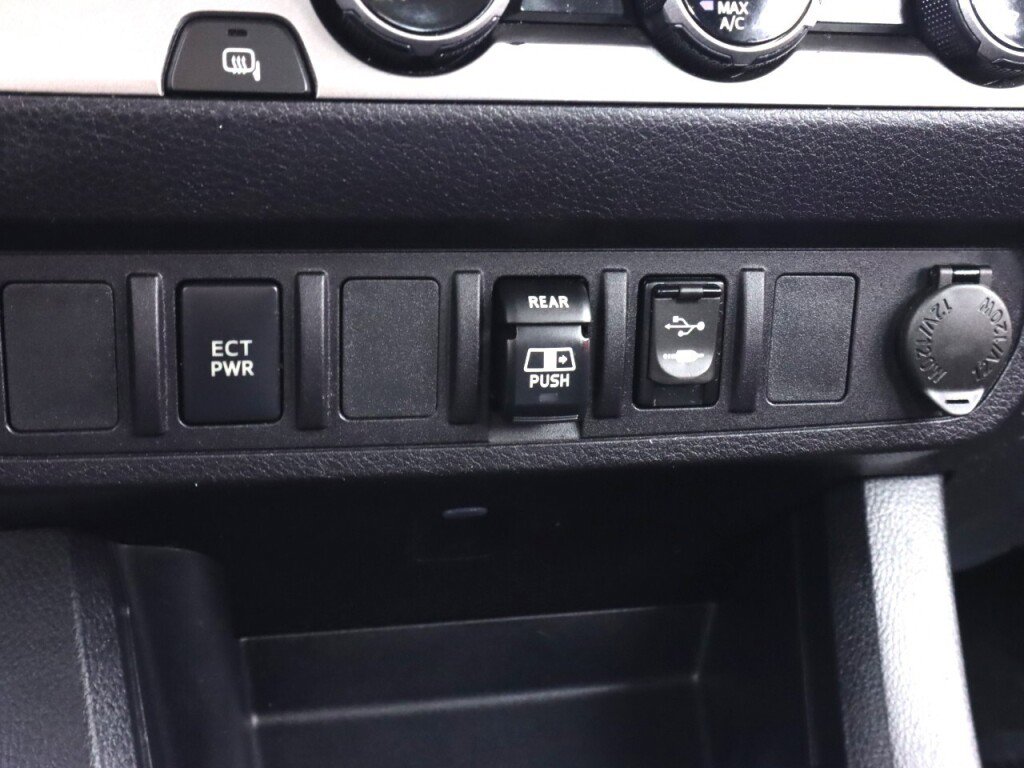 Used 2018 Toyota Tacoma SR5 image 23