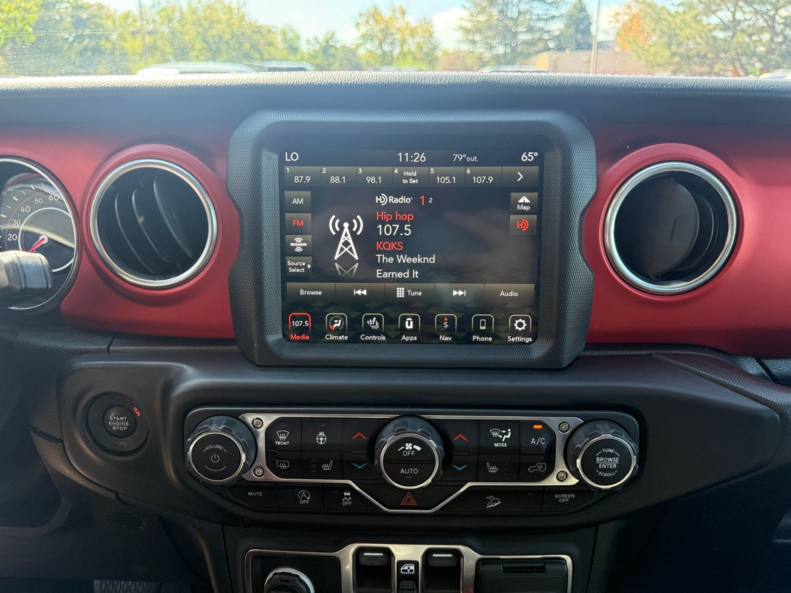 Used 2019 Jeep Wrangler Unlimited Rubicon AWD/4WD image 26