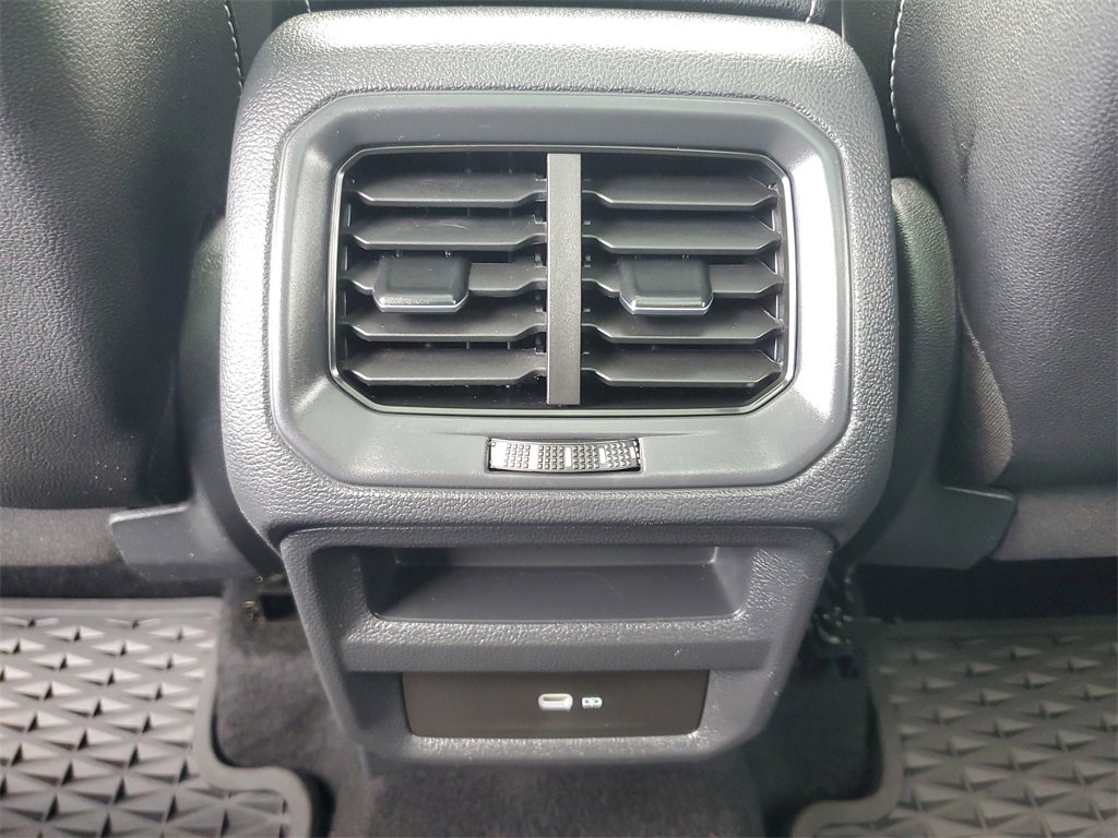 Used 2022 Volkswagen Taos SE image 52