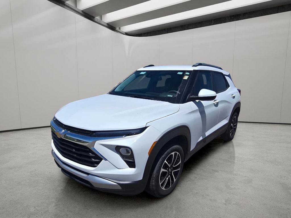 Used 2025 Chevrolet TrailBlazer LT