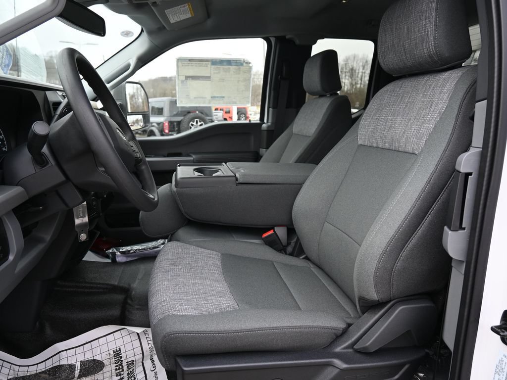 Used 2024 Ford F550 2WD SuperCab Super Duty w/ XLT Value Package image 67