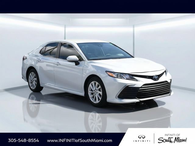 Used 2023 Toyota Camry LE FWD image 3