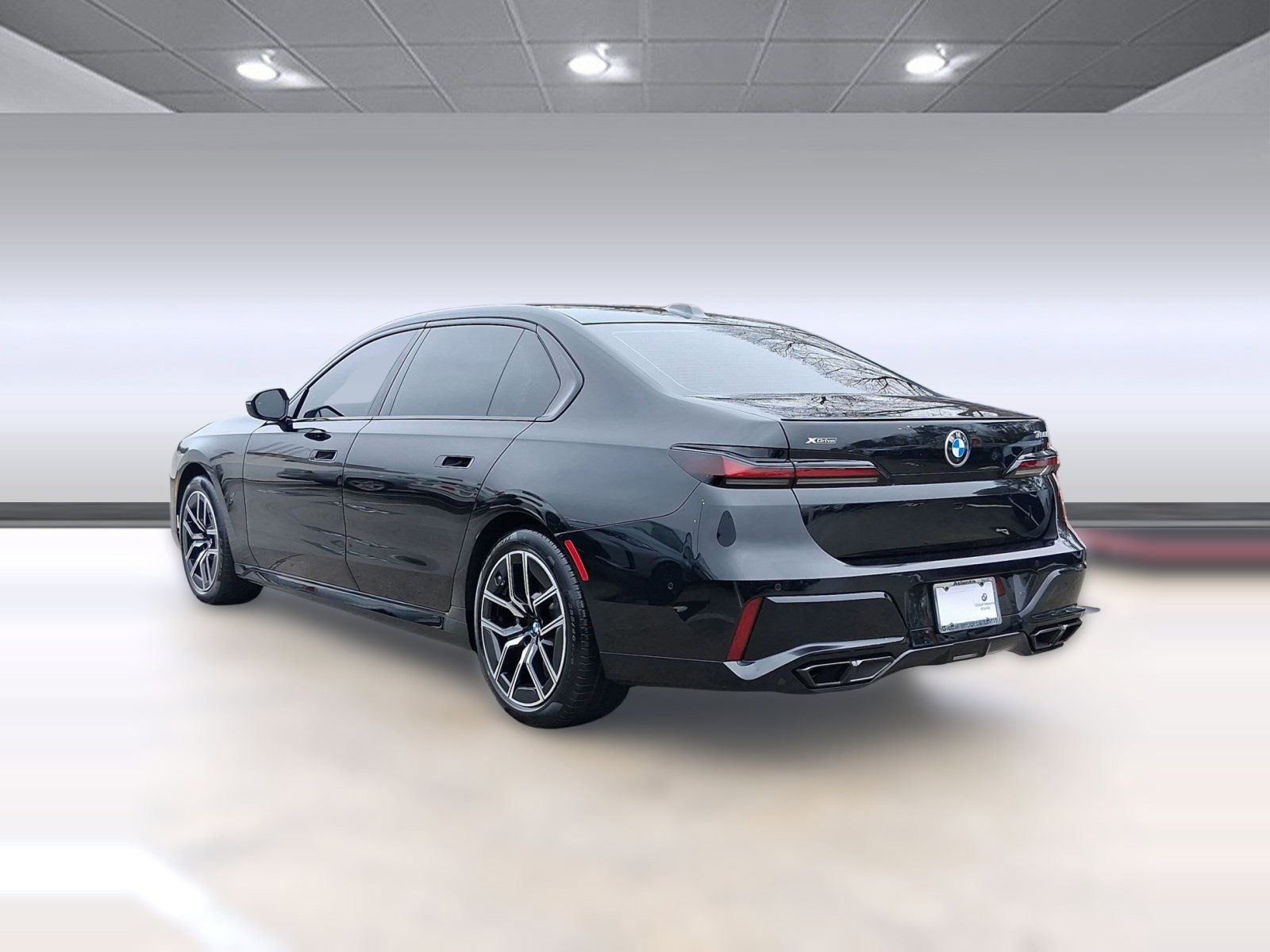 Certified 2024 BMW 760i xDrive w/ Premium Package 2 image 3