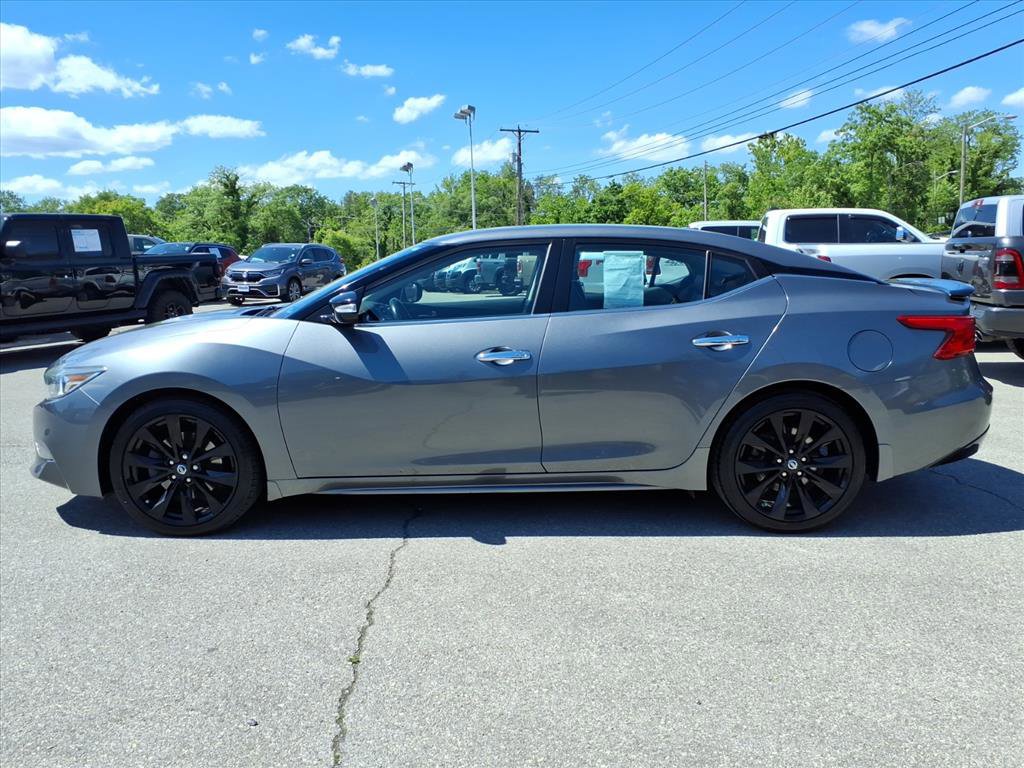Used 2017 Nissan Maxima SR w/ Midnight Edition FWD image 8