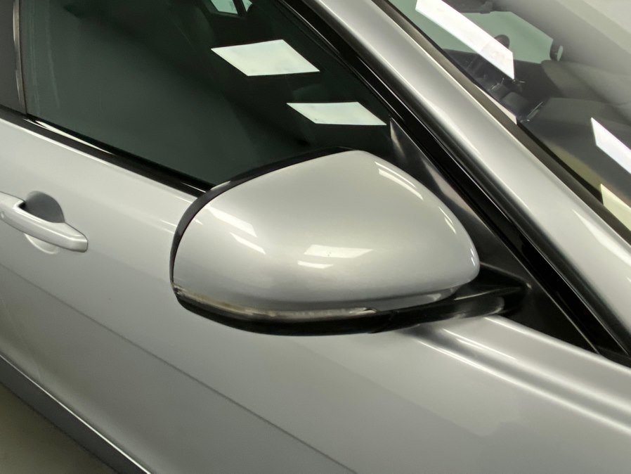 Used 2018 Jaguar XE S image 15