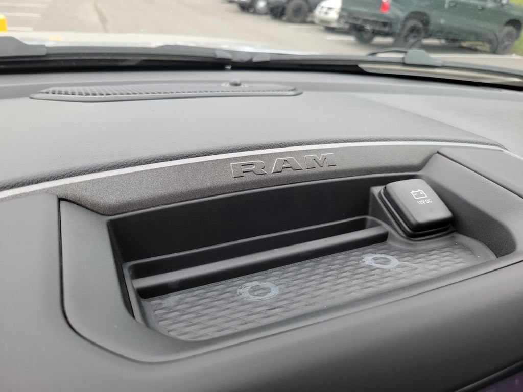 New 2026 RAM 1500 Express AWD/4WD image 35
