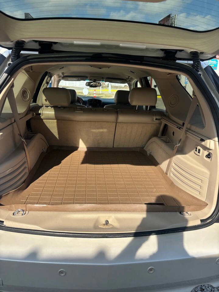 Used 2005 Cadillac SRX w/ Preferred Equipment Group image 8