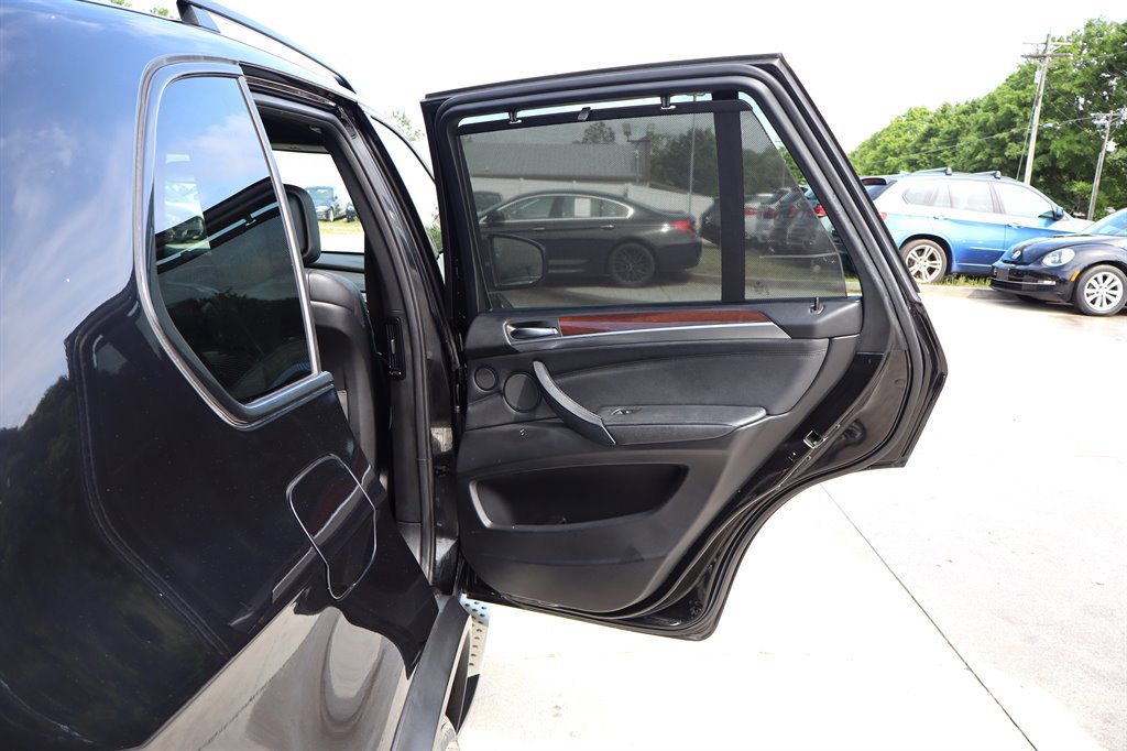 Used 2012 BMW X5 xDrive50i AWD/4WD image 33