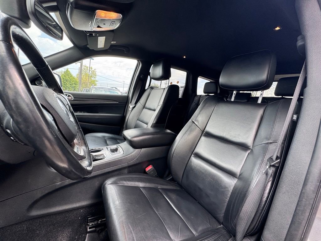 Used 2019 Jeep Grand Cherokee Limited AWD/4WD image 9