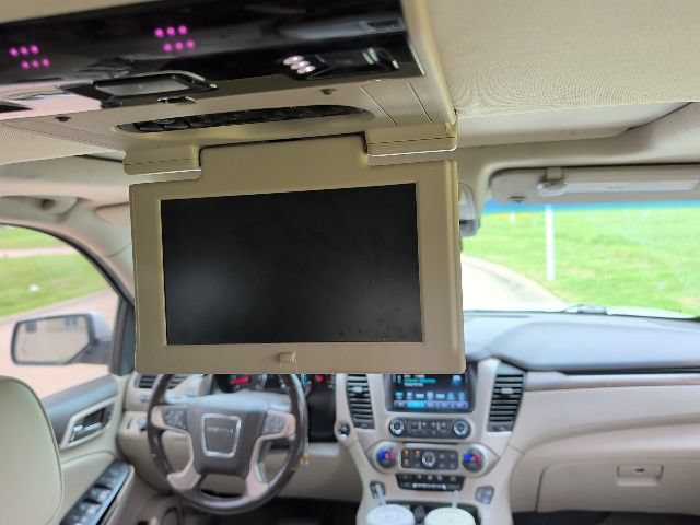 Used 2018 GMC Yukon Denali w/ Denali Ultimate Package AWD/4WD image 14