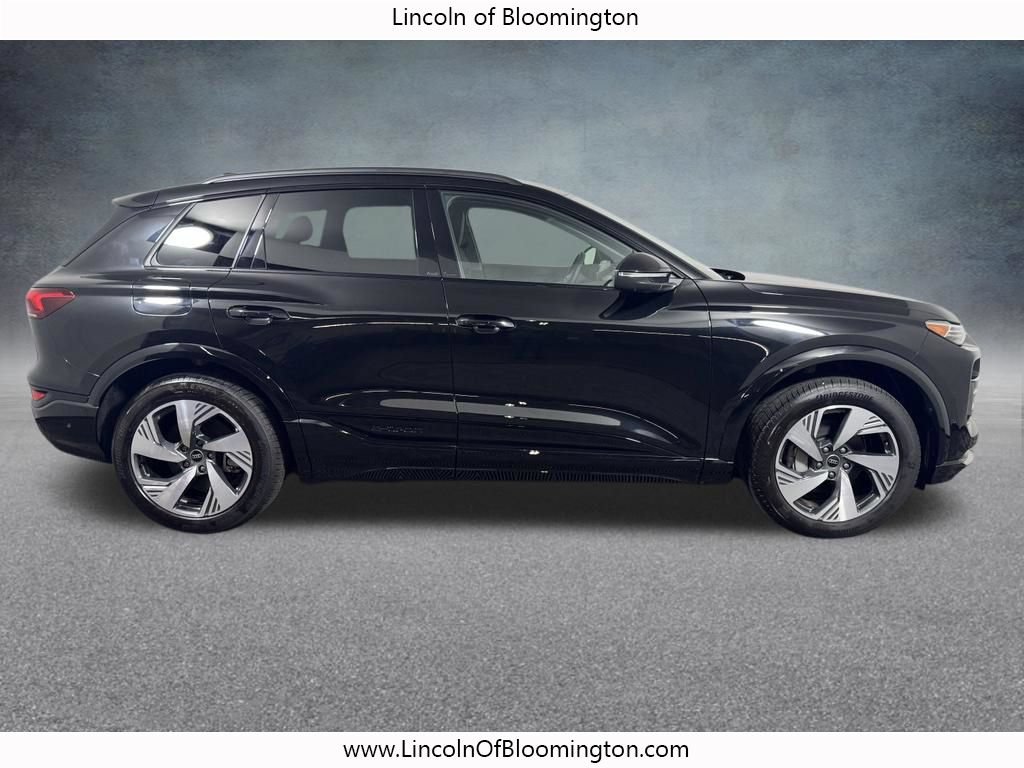 Used 2025 Audi Q6 e-tron Premium Plus w/ Premium Plus AWD/4WD image 8