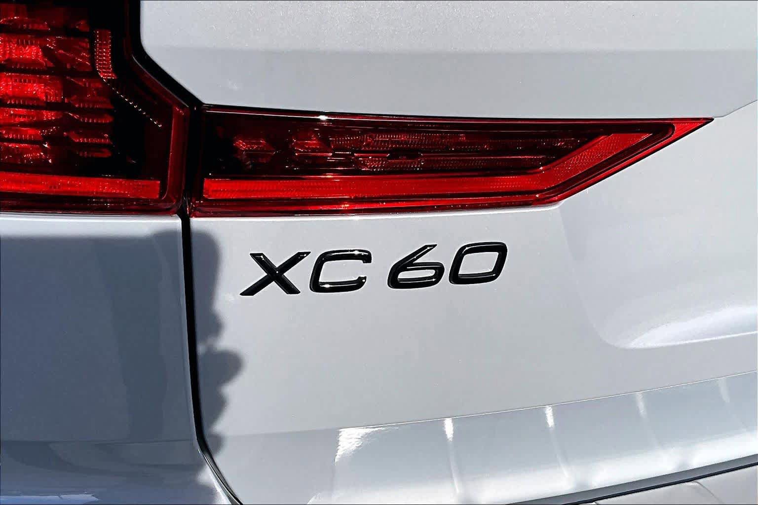 New 2026 Volvo XC60 B5 Ultra w/ Protection Package Premier AWD/4WD image 6