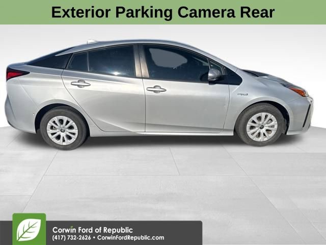 Used 2020 Toyota Prius LE image 9