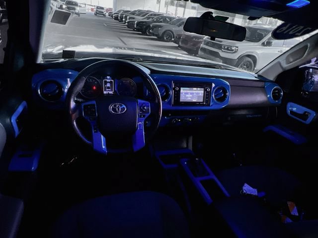 Used 2016 Toyota Tacoma SR5 RWD image 28