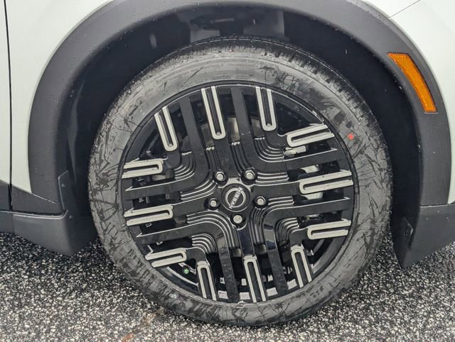 New 2026 Nissan Leaf Platinum+ w/ Cargo Package (Platinum+) image 11